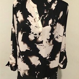 Black and White Floral Women's Top